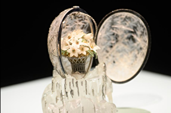 Çar 2'inci Nikolay'ın annesine Paskalya hediyesi olan Faberge yumurtası 30,2 milyon dolar fiyatla satıldı