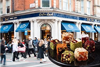 Şekerci Cafer Erol açık artırmada Cartier’i geçip Londra’ya girdi, şimdi Körfez’e açılacak