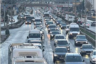 Yılda ortalama 118 saatin yolda geçtiği İstanbul trafikte zaman kaybında dünya lideri oldu