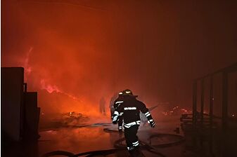 Gaziantep'te organize sanayi bölgesindeki ambalaj fabrikasında yangın çıktı