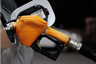 Benzine üst üste ikinci indirim geldi