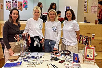 Derin Mermerci patili dostları için satış yaptı