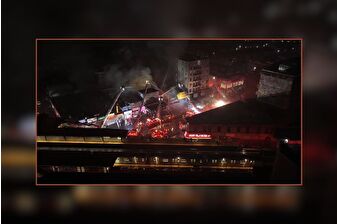 New York'ta beşinci alarm seviyesine ulaşan yangın çıktı