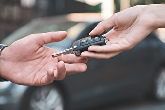 İkinci el otomobil pazarı kasımda üst üste ikinci ay geriledi