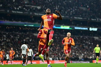 Galatasaray, şampiyonluk yarışını yakından ilgilendiren derbide Beşiktaş'ı mağlup etti