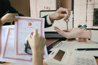 AK Parti, 3 milyon vatandaşın tapu ve kadastro sorununu çözecek yasa teklifini TBMM’ye sundu