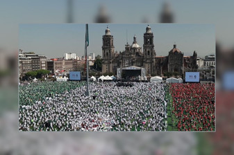 Meksika'da 'dünyanın en büyük futbol dersi' rekoru kırıldı