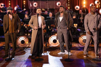 İngiliz pop müziğinin başarılı gruplarından Blue, İstanbul ve Ankara'da konser verecek