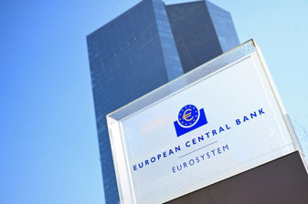 ECB, İran'daki savaşın etkisiyle faizi sabit tuttu