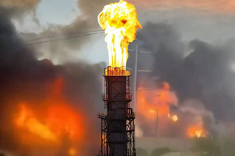 İsrail İran'ın en büyük doğal gaz tesisini vurdu, İran da Katar'ın dev LNG tesislerine saldırdı, iki tesiste de büyük yangınlar çıktı