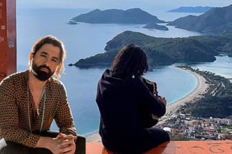 Koray Avcı'dan Ölüdeniz manzaralı bayram performansı