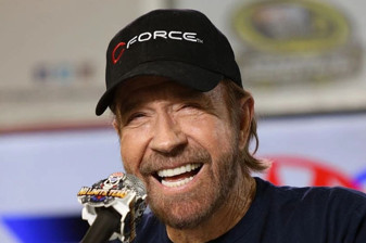 Dövüş sanatları ustası ve aktör Chuck Norris hayatını kaybetti