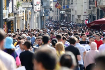 Türkiye’de işsizlik 2025’te 0,4 puan gerileyerek son 21 yılın en düşük seviyesi olan yüzde 8,3’e indi