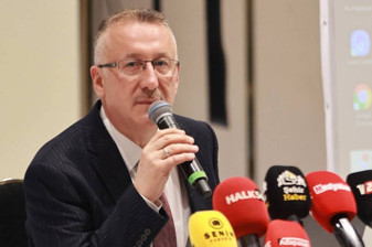 Yasak aşk iddiaları ile gündeme gelen AK Partili belediye başkanı Mutlu Işıksu partisinden istifa etti