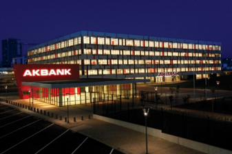 Akbank takipteki 1,5 milyar liralık alacağını sattığını duyurdu