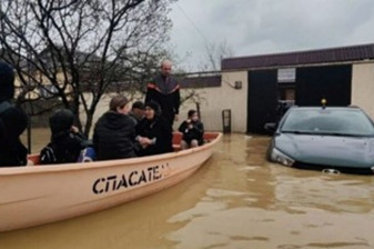 Derbent bölgesinde aşırı yağışlar barajı yıktı, Mamedkala sular altında kaldı