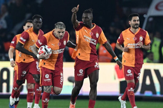 Galatasaray erteleme maçında yarın Göztepe'ye konuk olacak