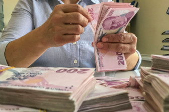 Hazine mart ayında 280 milyar lira açık verdi
