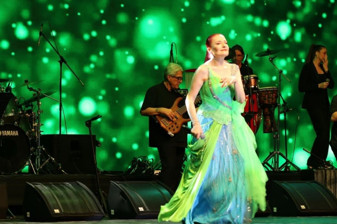 Candan Erçetin, çalıştığı şirket batınca şarkıcı olduğunu söyledi