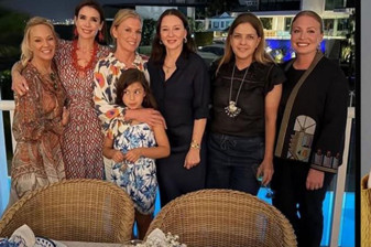 Melisa Von Faber Castell’den dost sofrası