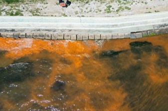 Tekirdağ'da planktonların çoğalmasıyla denizin rengi değişti