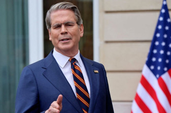 İran ve Rusya'ya yönelik petrol muafiyeti uzatıldı