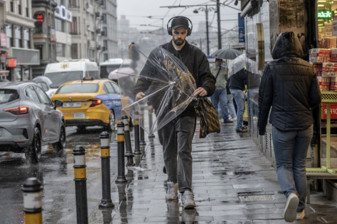 Meteoroloji uzmanlarından kuvvetli sağanak ve fırtına uyarısı