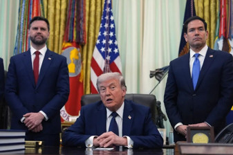 Trump, İsrail ile Lübnan arasındaki ateşkesin 3 hafta uzatılacağını açıkladı