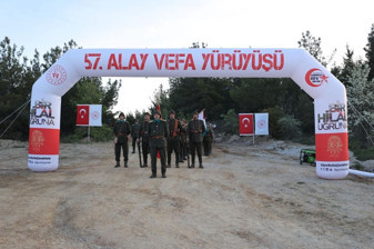 Çanakkale Kara Savaşları'nın 111'inci Yılı Anma Törenlerinde Gelibolu'da 57'inci Alay Vefa Yürüyüşü başladı