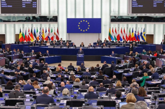 Avrupa Parlamentosu, düzensiz göçmenleri geri almayan ülkelere ticari yaptırımın önünü açtı