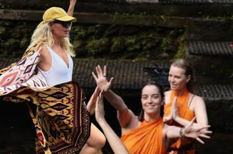 Alara Koçibey'in kızı Paris Uzan'la keyifli Bali tatili