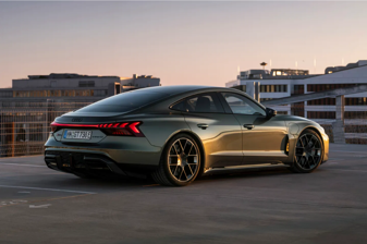 Audi 96 bin elektrikli otomobilini fren sorunları nedeniyle geri çağırıyor