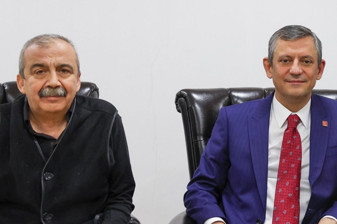 CHP Genel Başkanı Özgür Özel, Sırrı Süreyya Önder'i andı
