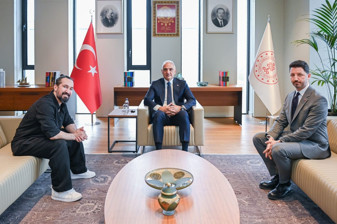 Kültür ve Turizm Bakanı Mehmet Nuri Ersoy ve Doğukan Manço, Barış Manço’nun mirasını korumak için bir araya geldi