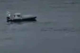 Ege Denizi'nde 8 Türk mürettebatın da bulunduğu kargo gemisi battı