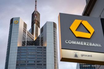 Yapay zeka Commerzbank'ta çalışan 3 bin çalışanı yerinden edecek