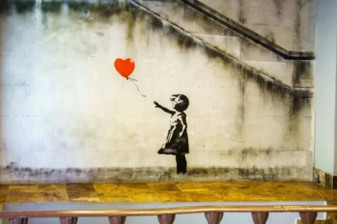 Banksy’nin "Girl and Balloon on Found Landscape" eserine 18 milyon dolarlık rekor teklif