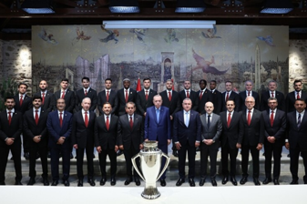 Cumhurbaşkanı Erdoğan, Süper Lig şampiyonu Galatasaray Futbol Takımı'nı kabul etti