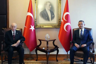 MHP lideri Devlet Bahçeli, Özgür Özel'le görüştü