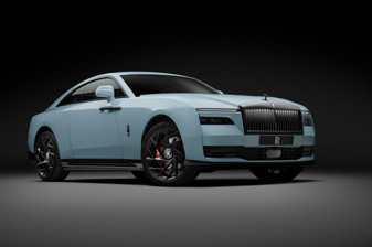 Rolls Royce, güncellenmiş elektrikli otomobil Spectre Series II'yi tanıttı