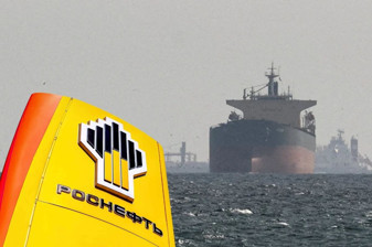 Rosneft CEO, Hürmüz Boğazı'ndaki gerilimin ABD'li enerji şirketlerine yaradığını söyledi