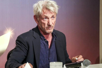 Üçüncü Oscar ödülünü almaya gitmeyen Sean Penn kararının nedeni olarak ruh sağlığını gösterdi