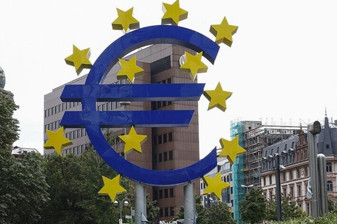 Euro Bölgesi'nde stagflasyon tehlikesi büyüyor