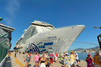 Bodrum’a iki kruvaziyer gemisiyle 5 bine yakın turist geldi