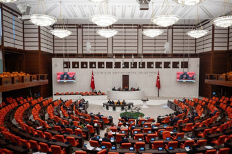 TBMM'nin çalışma süresi uzatıldı