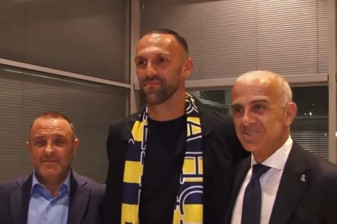 Vedat Muriqi, Fenerbahçe için İstanbul'a geldi