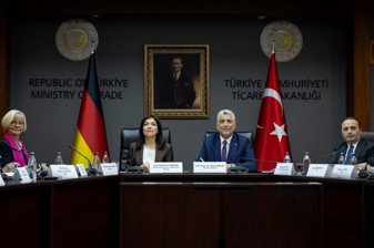 Ticaret Bakanı Bolat, Almanya'nın vize ret oranlarının yüzde 25’ten yüzde 14’e gerilediğini açıkladı