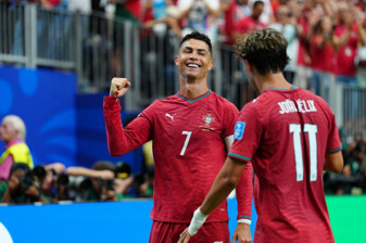 Ronaldo Dünya Kupası tarihine geçti, Portekiz Özbekistan'ı farklı yendi