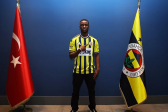 Fenerbahçe 18 yaşındaki Senegalli futbolcu Amara Diouf'un transferini açıkladı