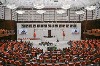 Emniyet, basın ve taksicileri ilgilendiren torba yasa teklifi Meclis'ten geçti